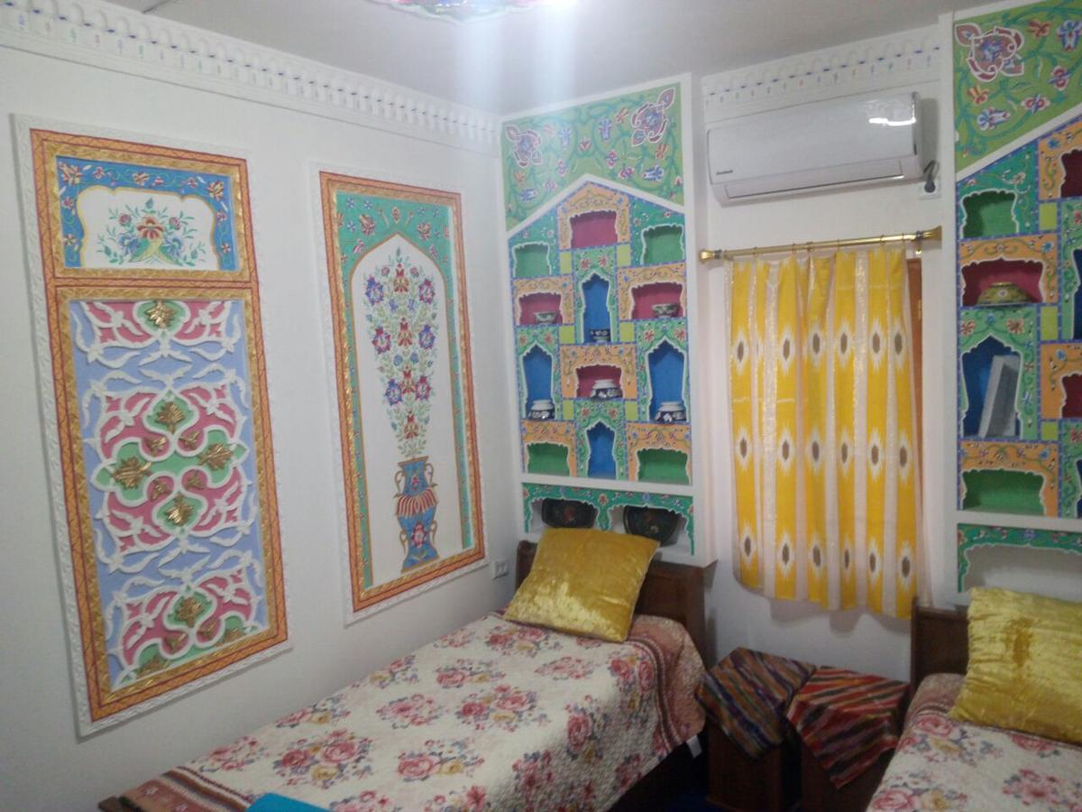 Al Hilol Guesthouse 부하라 외부 사진
